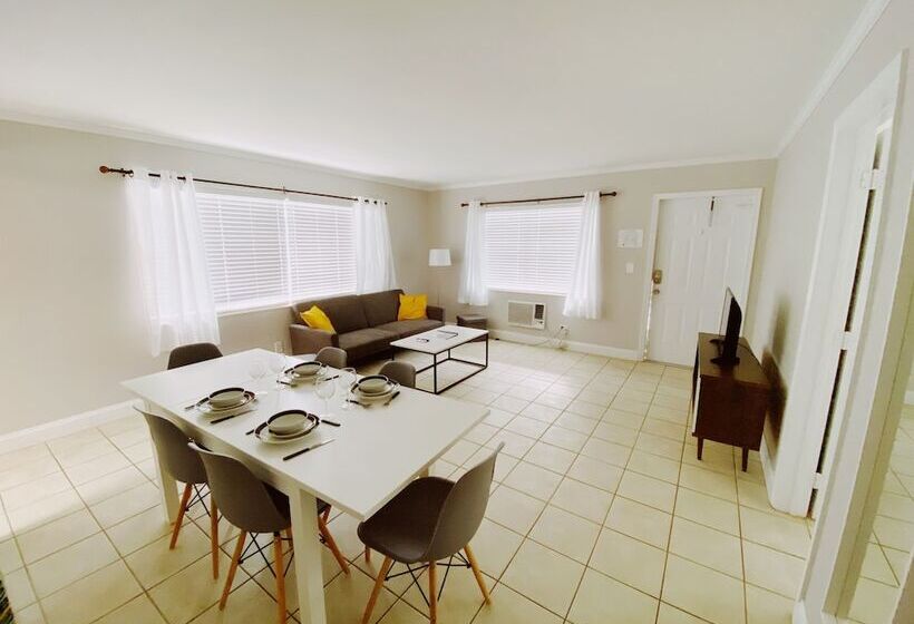 هتل The Jasmine Apartments By Lowkl