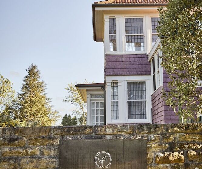 בית מלון כפרי The Nunnery And Spa At Brightlands