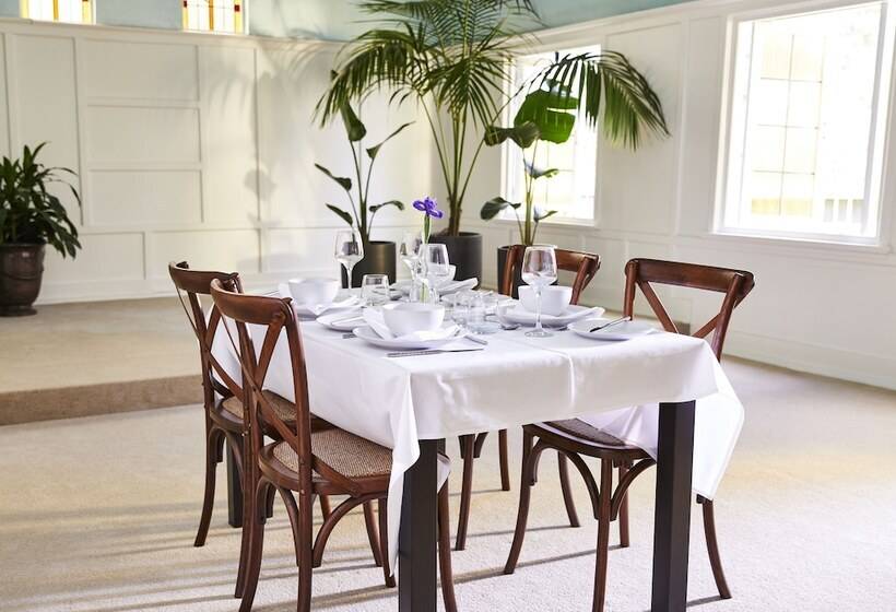 בית מלון כפרי The Nunnery And Spa At Brightlands