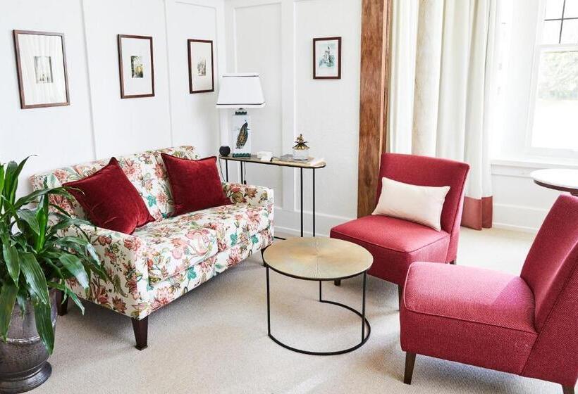 בית מלון כפרי The Nunnery And Spa At Brightlands