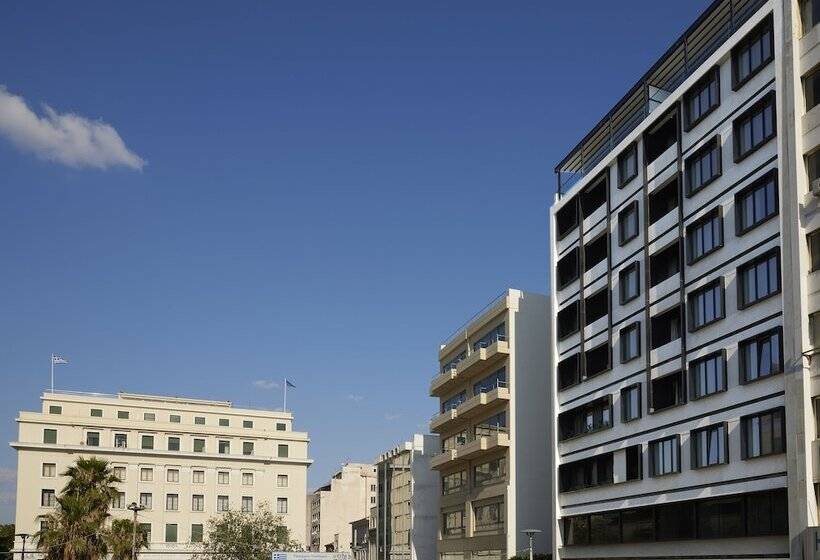 בית מלון כפרי The Port Square