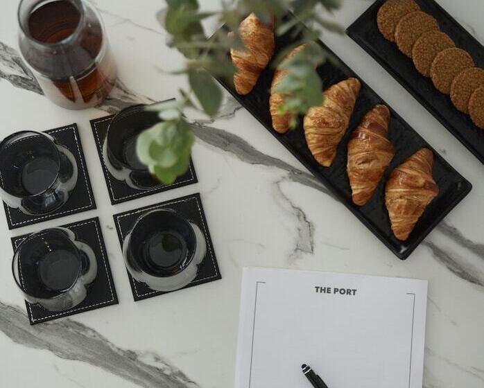 호텔 The Port Square