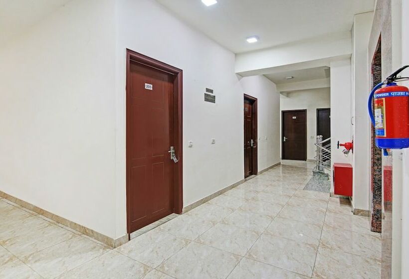 호텔 Treebo Amaya Inn Sector 72