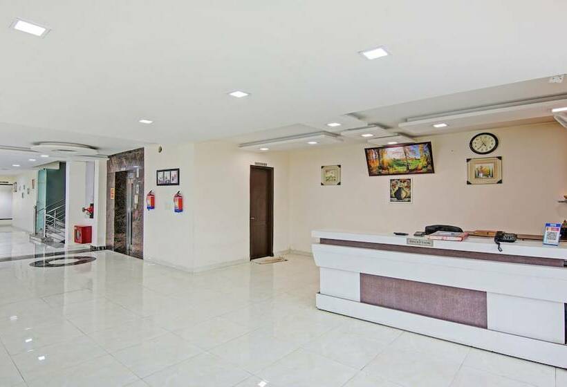 호텔 Treebo Amaya Inn Sector 72