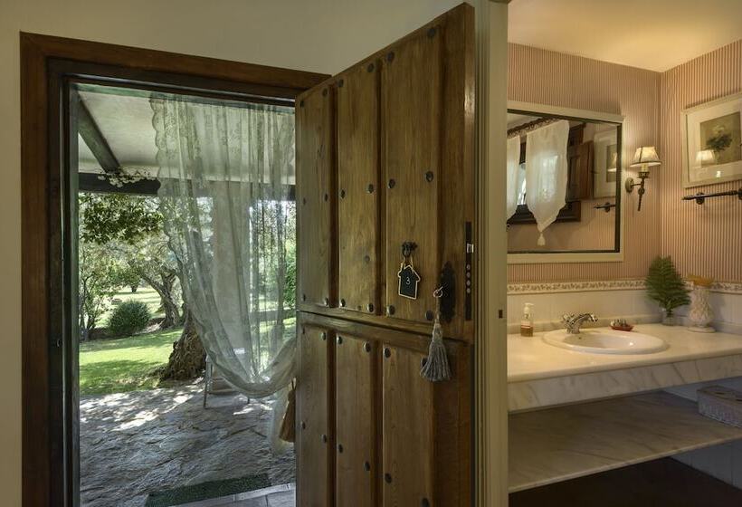 هتل Vaqueria Cantaelgallo   Habitacion El Castaño