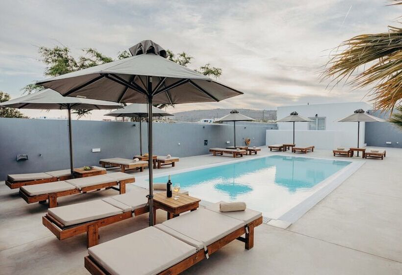 Отель White Lily Suites & Lofts Adults Only 16 Plus