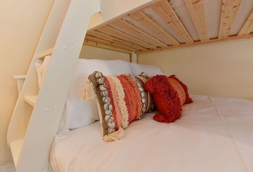 Just Stay Wales   Castle Square Cottage