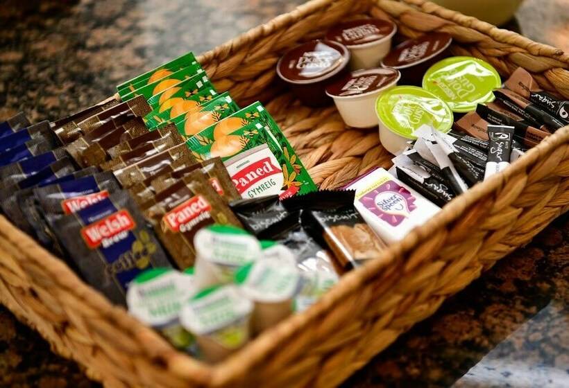 Just Stay Wales   Castle Square Cottage