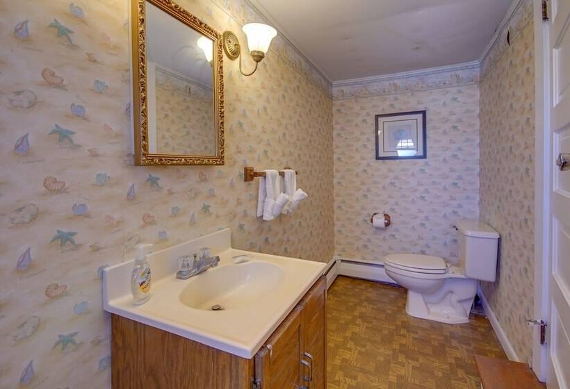 Majestic Hotel & Apartments