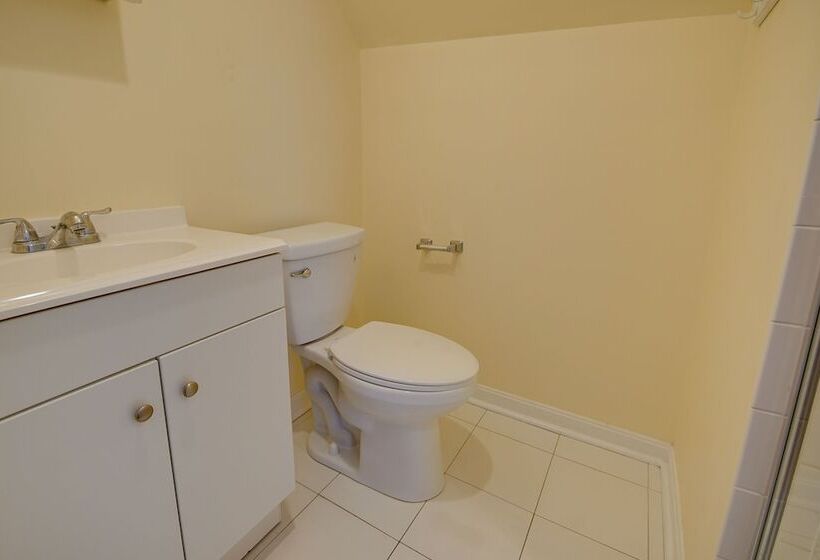 Majestic Hotel & Apartments