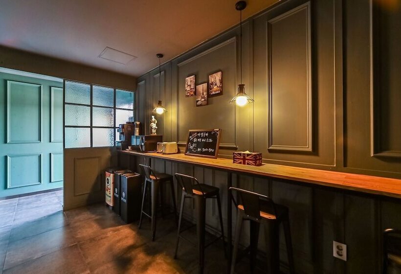 فندق على الطريق Busan Myeongji Heritage Design