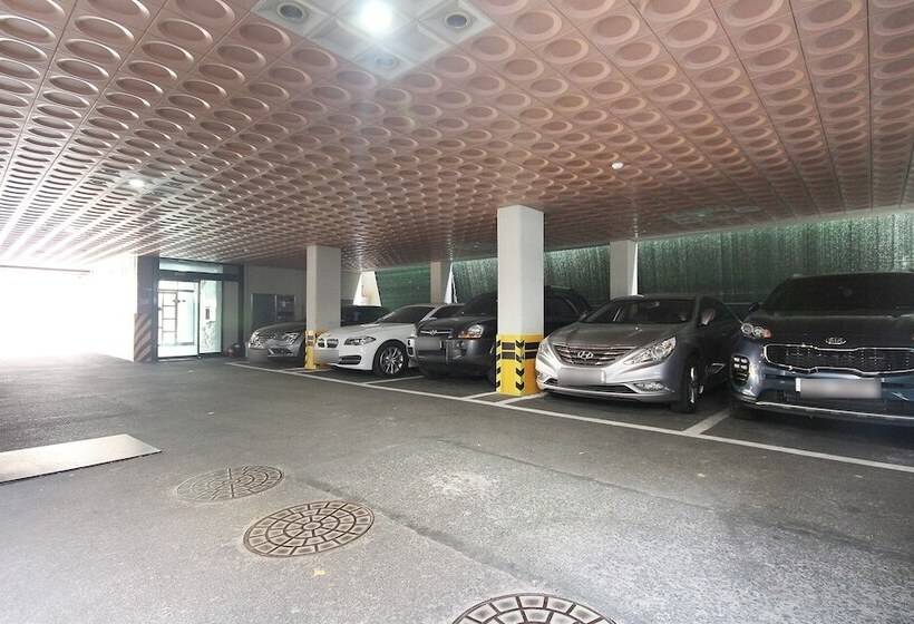 فندق على الطريق Busan Suyeong S