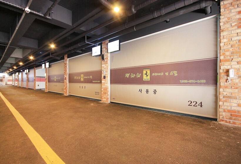 فندق على الطريق Gwangju Cheomdan Ferrari