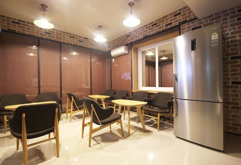 모텔 Gwangju Hanam Mvp Business