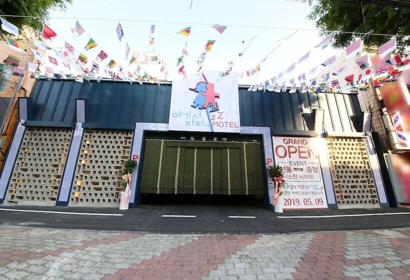 汽车旅馆  Gwangju Sinan Yeogiseo Jaja