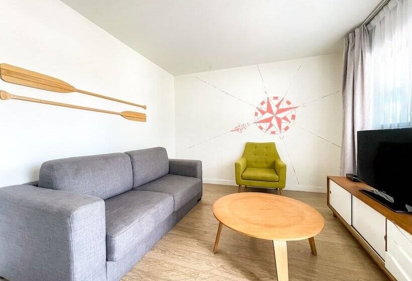 فندق على الطريق The Delmar