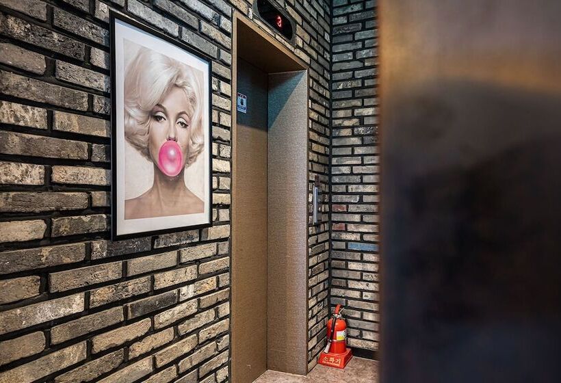 Motel Wangsimni Remark