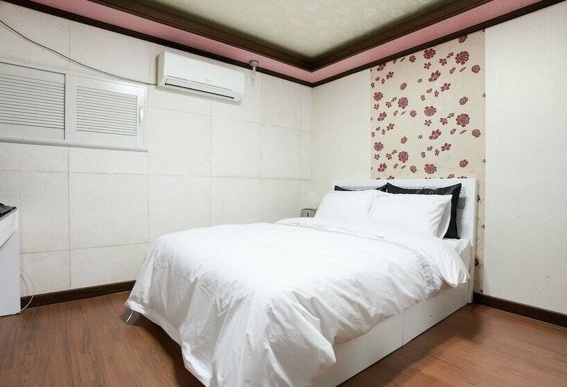 מוטל Yeonsinnae Ssoll