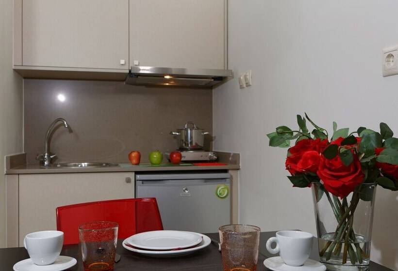 Pan Asia Seaview Apartment