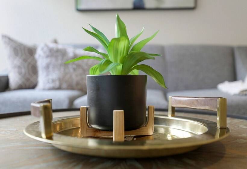 Peaceful Condo Near Bourbon Street