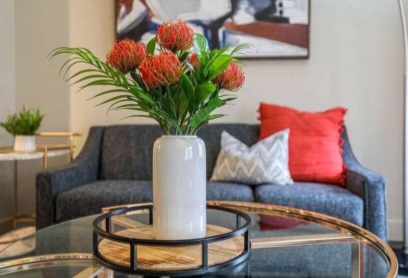 Peaceful Condo Near Bourbon Street