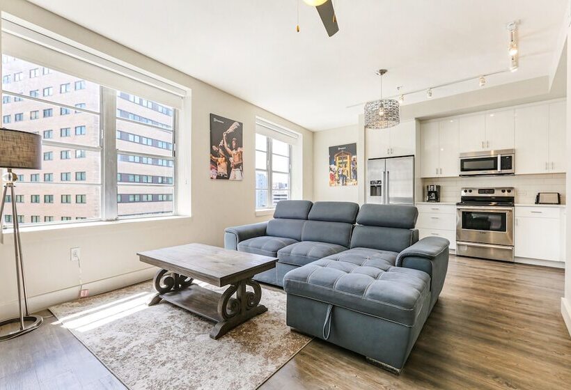 Peaceful Condo Near Bourbon Street