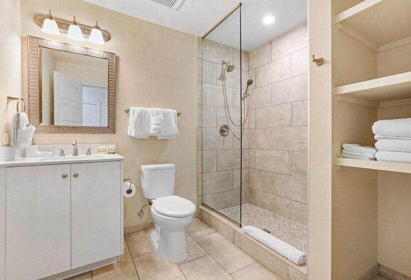 Peaceful Condo Near Bourbon Street