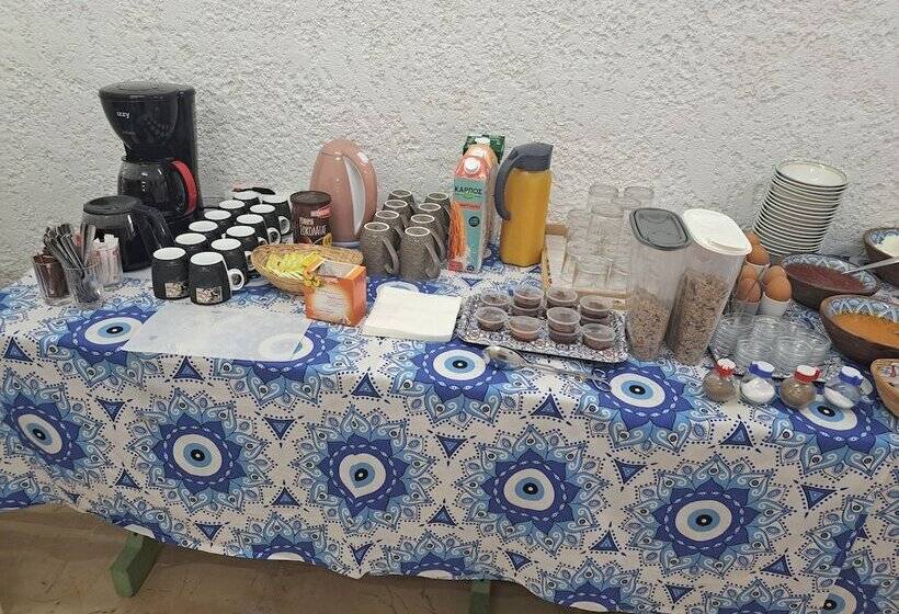 پانسیون Almira Inn