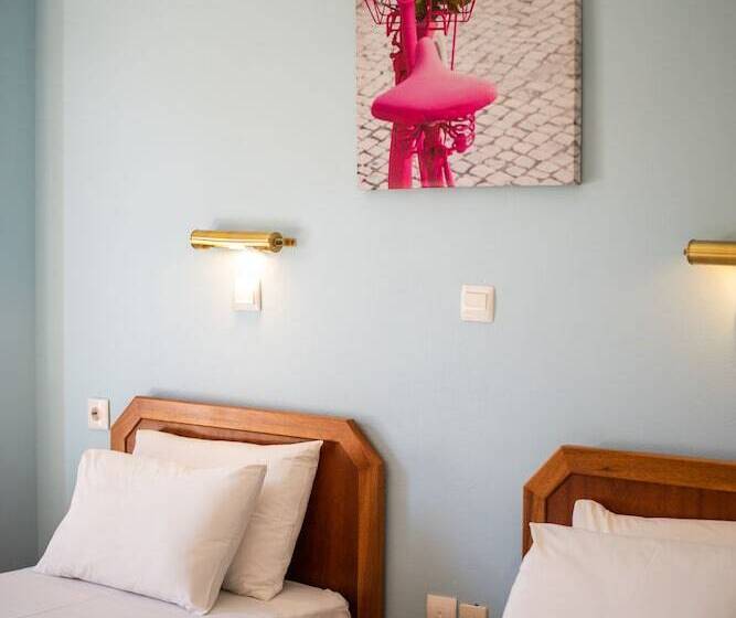 پانسیون Almira Inn