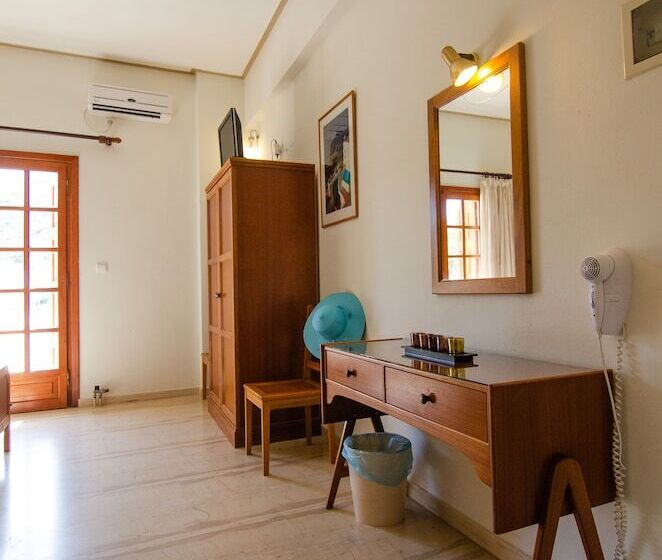 پانسیون Almira Inn