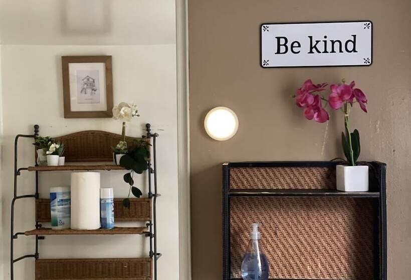 بنسيون B Love S Guest House