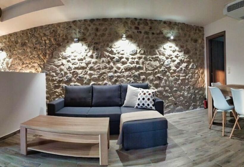 פנסיון Guesthouse Kastelia