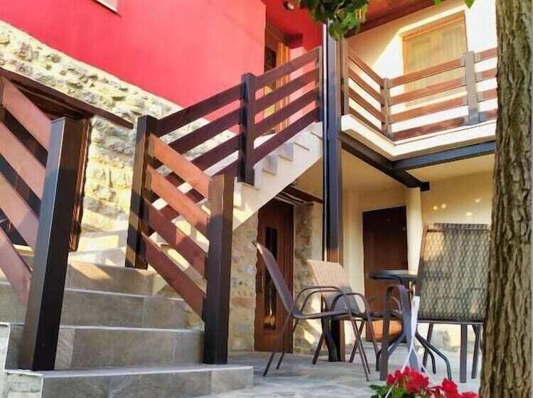 פנסיון Guesthouse Kastelia