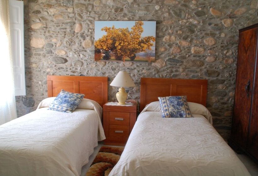 펜션 Hostal Can Nofre