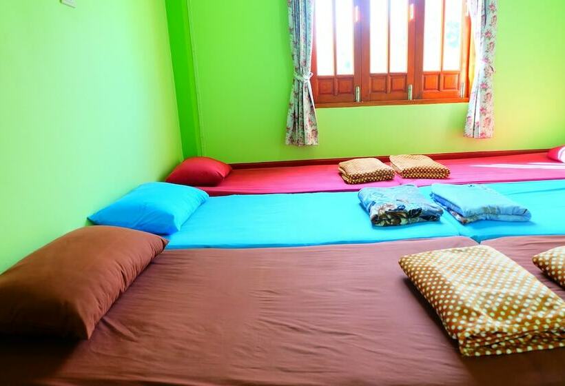 펜션 Khuntim Homestay Koh Rat