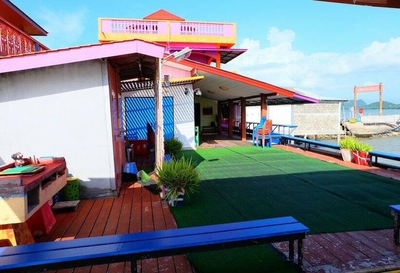 펜션 Khuntim Homestay Koh Rat