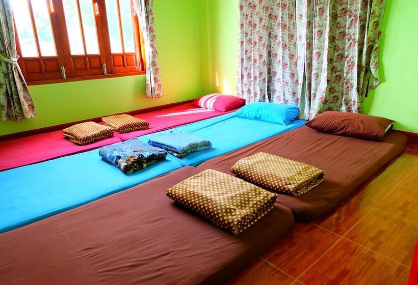 펜션 Khuntim Homestay Koh Rat