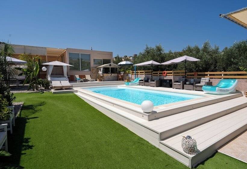 بنسيون Modular Bungalows With Heated Pool Artemis Greece