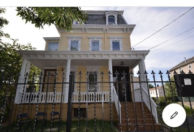 Пансион Ewr Airport Motel House Newark Nj