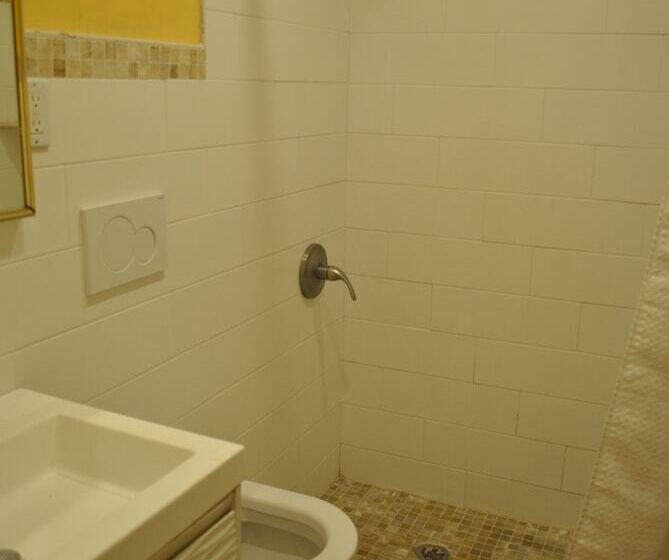 Пансион Ewr Airport Motel House Newark Nj