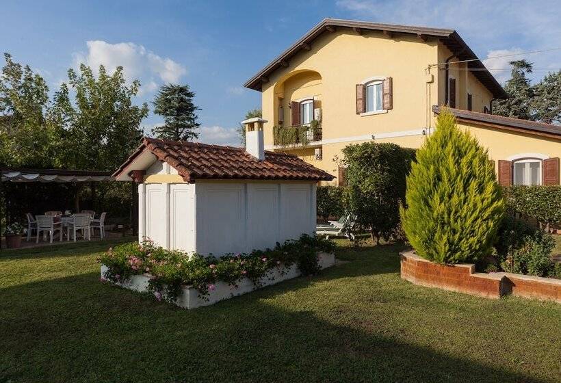 Пансион Nina Guest House