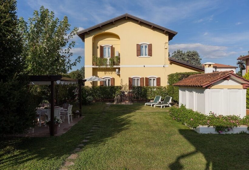 Пансион Nina Guest House