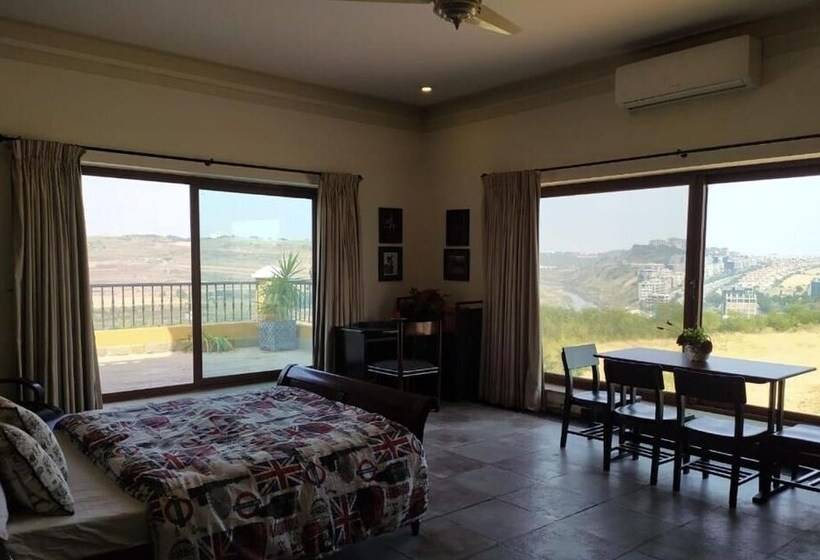 Pension Nirvanica Chamber