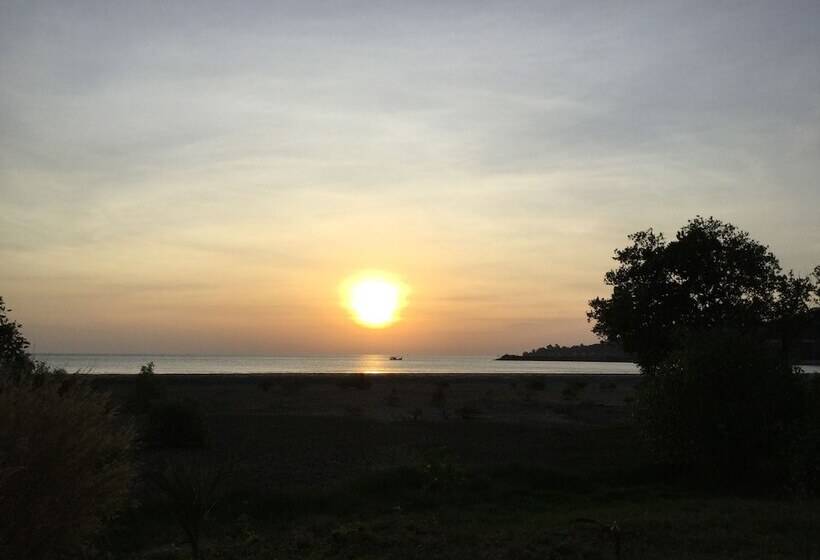 بنسيون Ocean Lodge