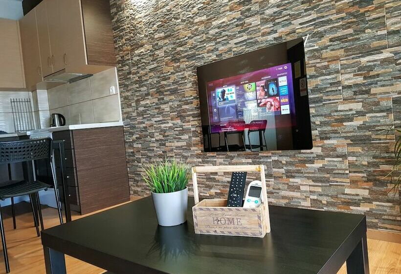 פנסיון Olympus House