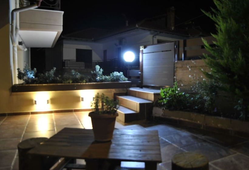 פנסיון Olympus House