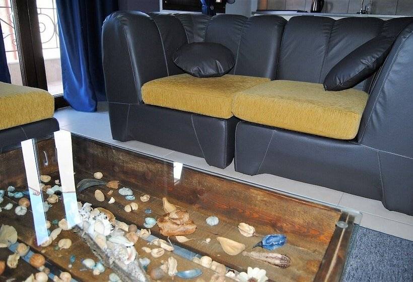 פנסיון Olympus House