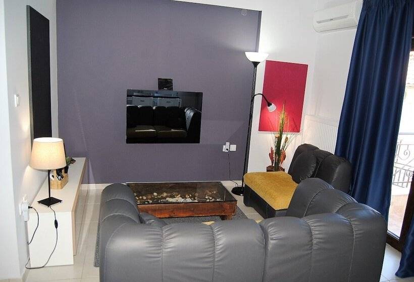 פנסיון Olympus House