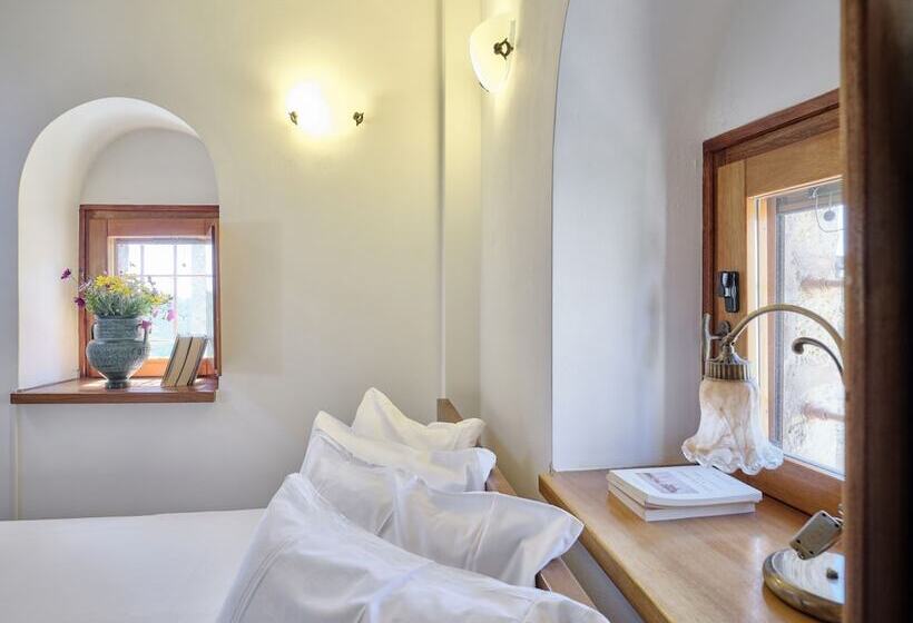 膳宿费 Petreas Tower