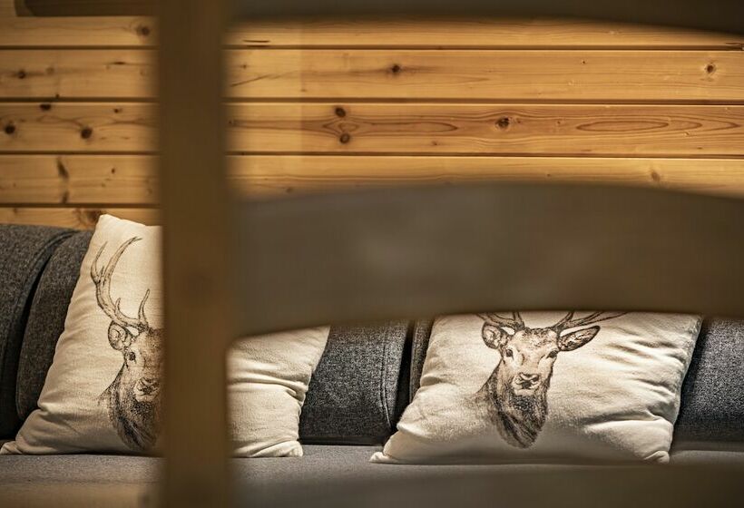 پانسیون Pikol Lake Village Premium Glamping